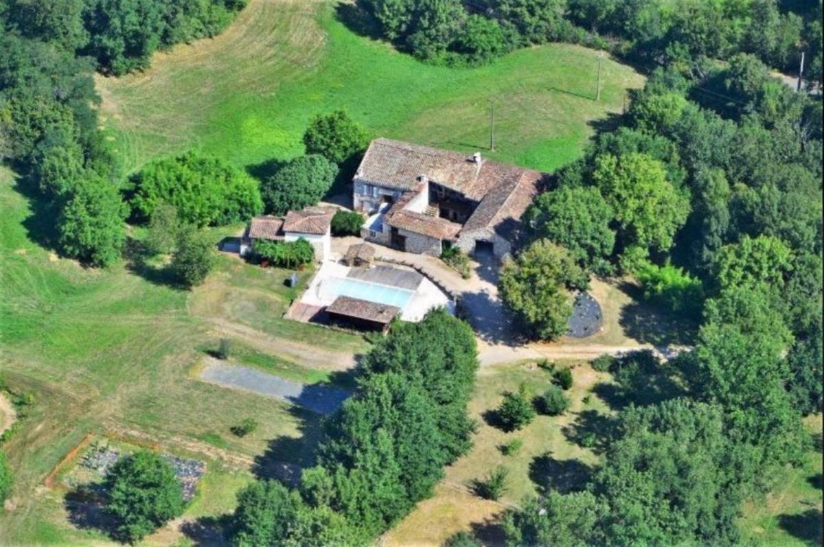 La Ferme Parrinet - Gite Et Chambres D'Hotes Saint-Martin-Laguepie Exterior photo